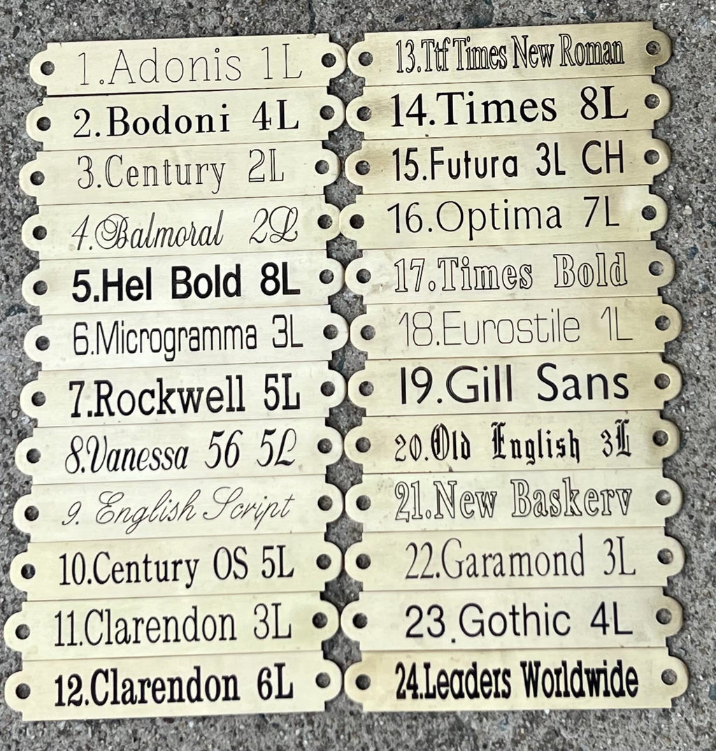 Cabestro de cuero de 3/4" de Leaders para caballos con placa de identificación grabada personalizada, cuero marrón con herrajes de latón macizo