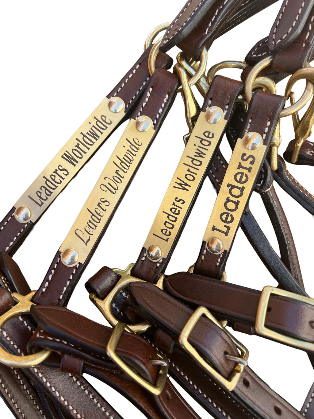 Cabestro de cuero de 3/4" de Leaders para caballos con placa de identificación grabada personalizada, cuero marrón con herrajes de latón macizo