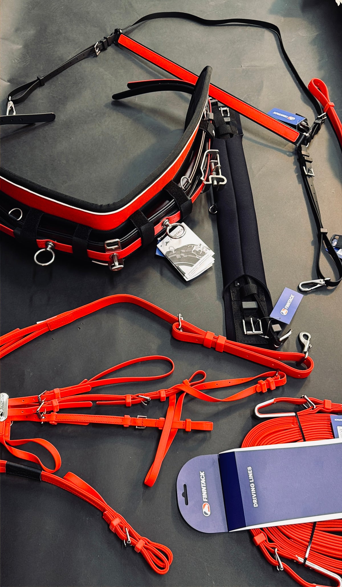 Finntack Harness Set – Red